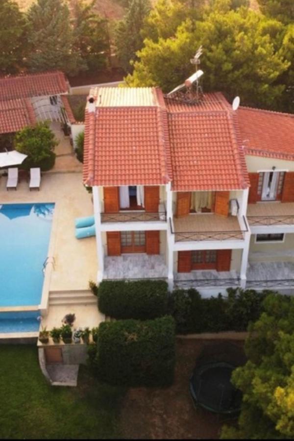 Villa Corina Near The Airport Kouvarás Eksteriør billede